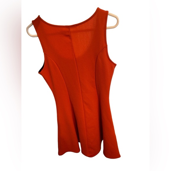 Persaya - Picture 2 of 2